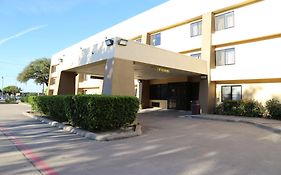 Baymont By Wyndham Plano